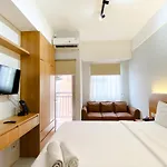 Homey And Best Deal Studio At Apartment Transpark Juanda Bekasi Timur By Travelio