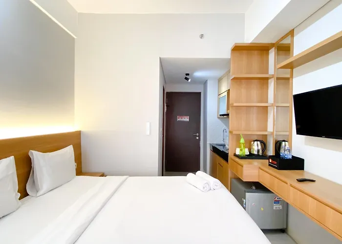 Homey And Best Deal Studio At Apartment Transpark Juanda Bekasi Timur By Travelio