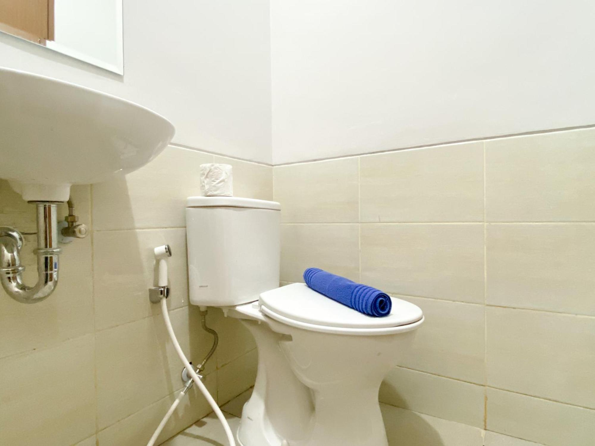 Apartemen Homey And At Transpark Juanda Timur By Travelio